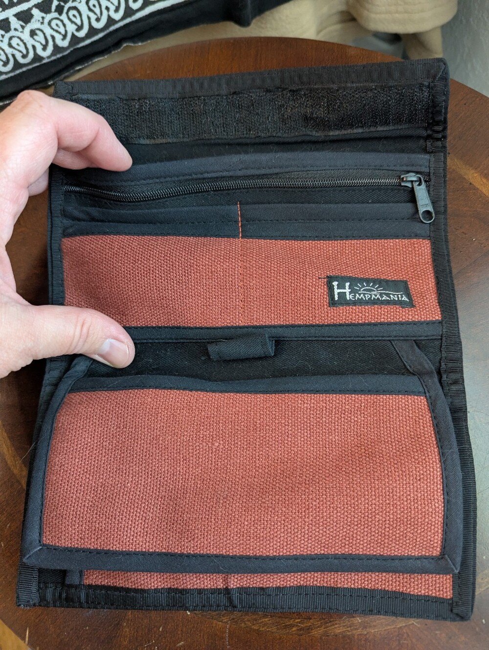 Hempmania Fold-Over Organizer Wallet in Rust and Black